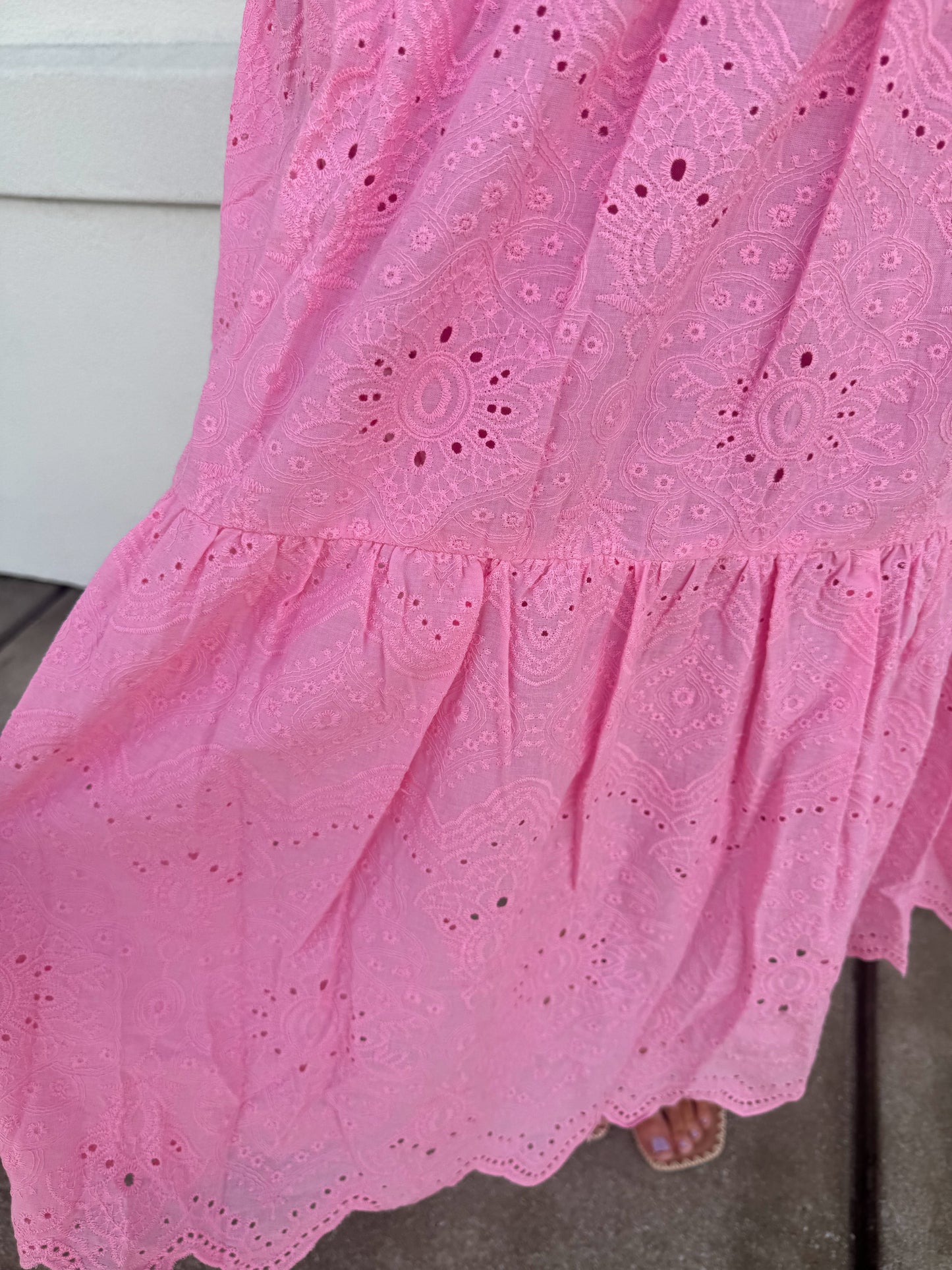 Embroidered Pattern Lier Midi Skirt