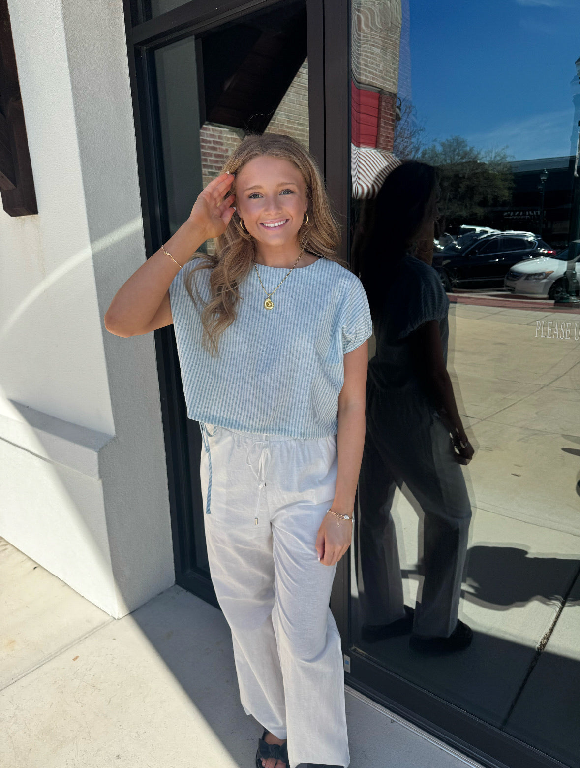Wide-Leg Linen Pants