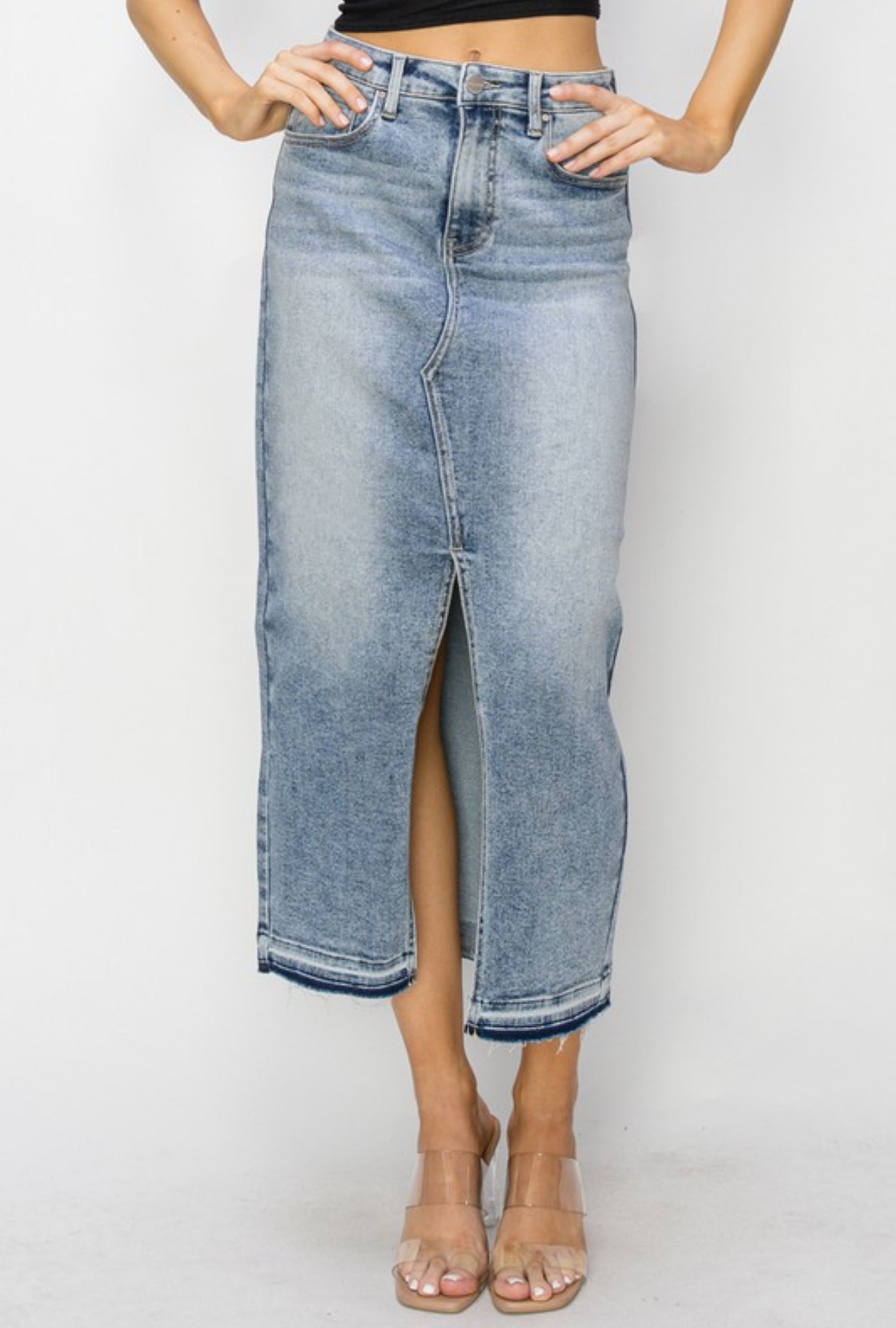 Risen High-Risen Front Opening Maxi Skirt