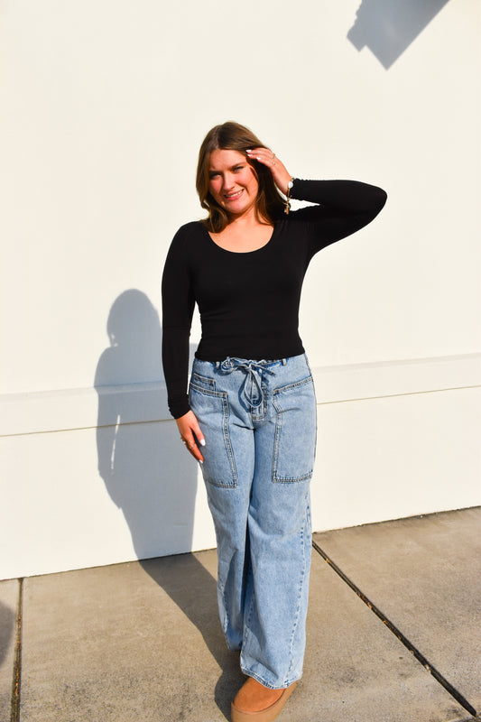 Basic Long Sleeve Scoop Neck: Black