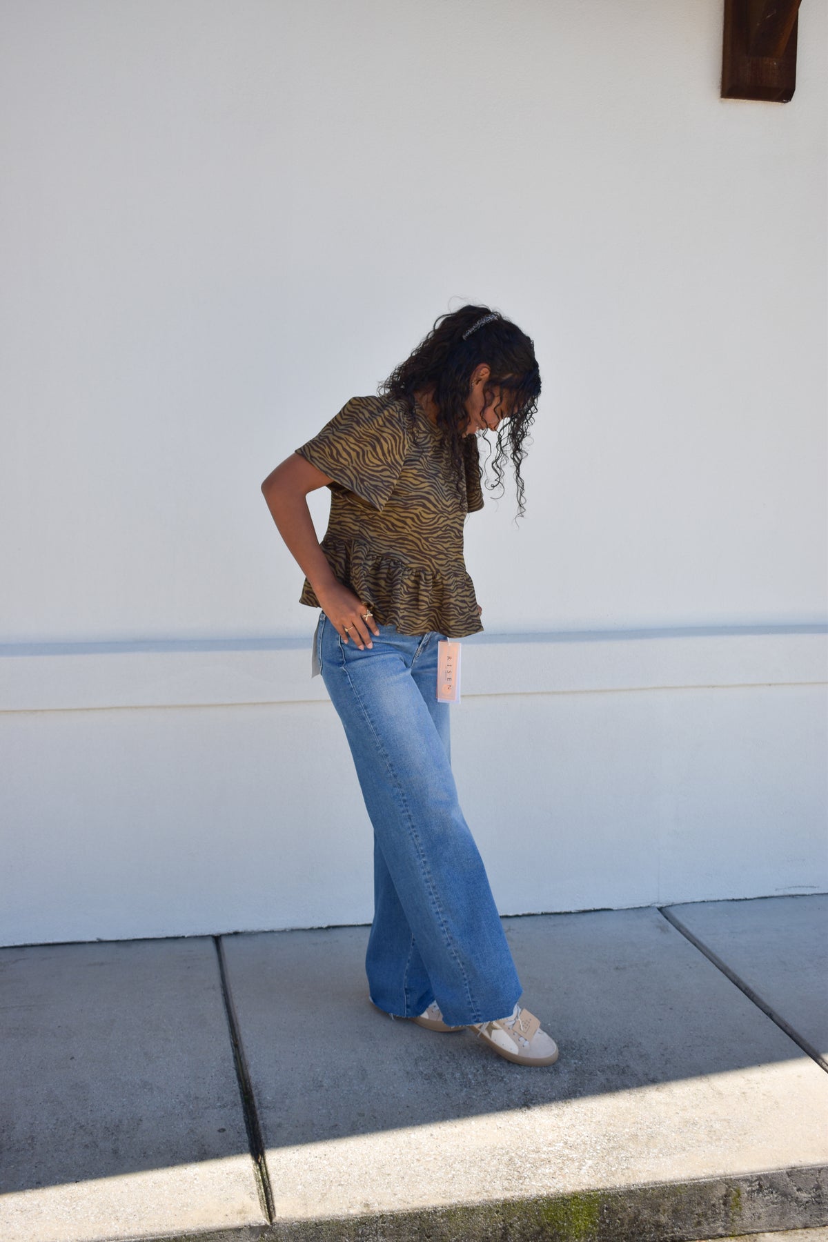 Risen High Rise Wide Leg Jeans: Medium