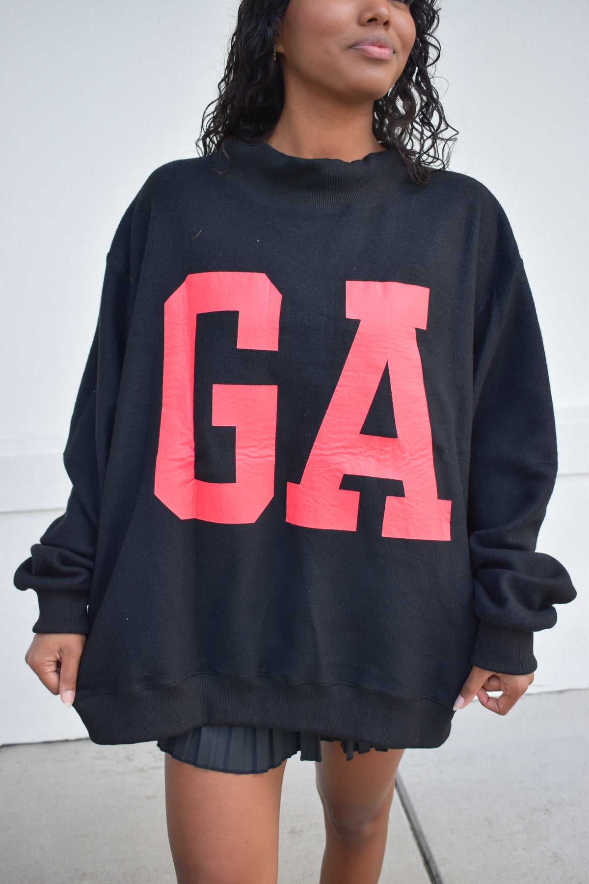 'GEORGIA&GA' Reversible Mockneck Sweatshirt: Black