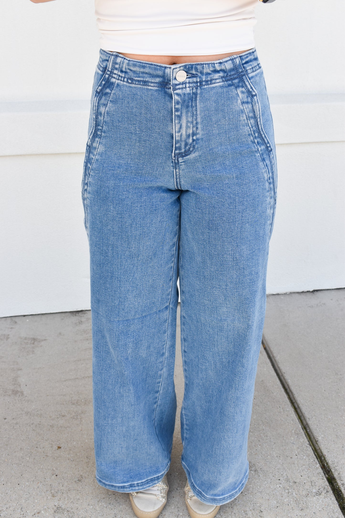 High Rise Wide Leg With Scalloped Edge Detail: Medium Wash