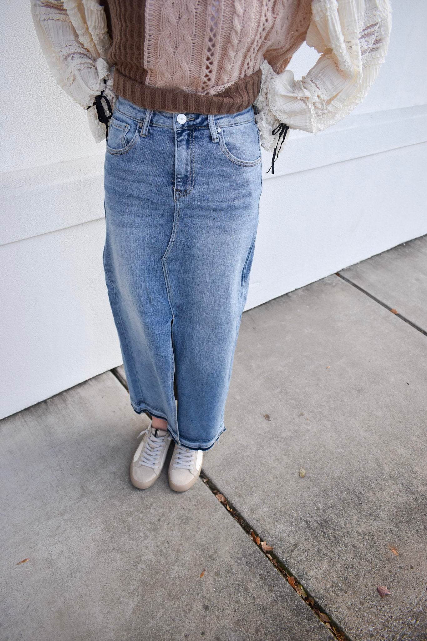 Risen High-Risen Front Opening Maxi Skirt