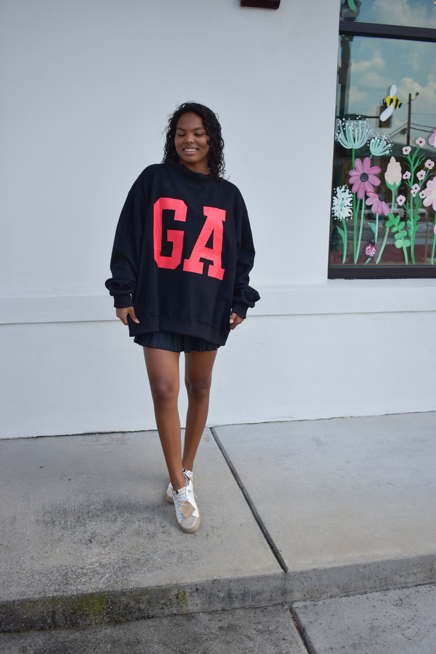 'GEORGIA&GA' Reversible Mockneck Sweatshirt: Black