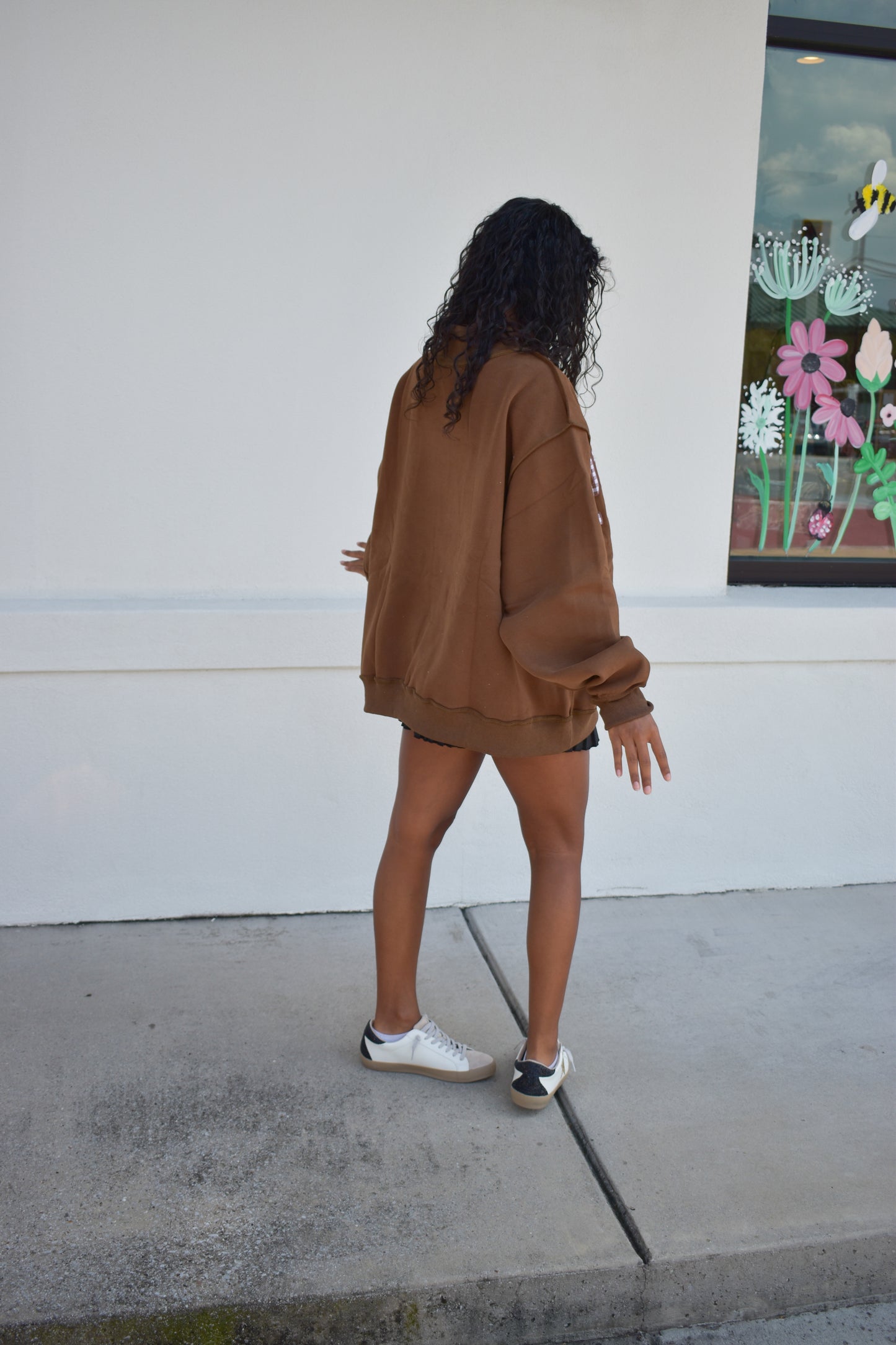 'PROVERBS 31:25' Script Collar Mockneck: Brown