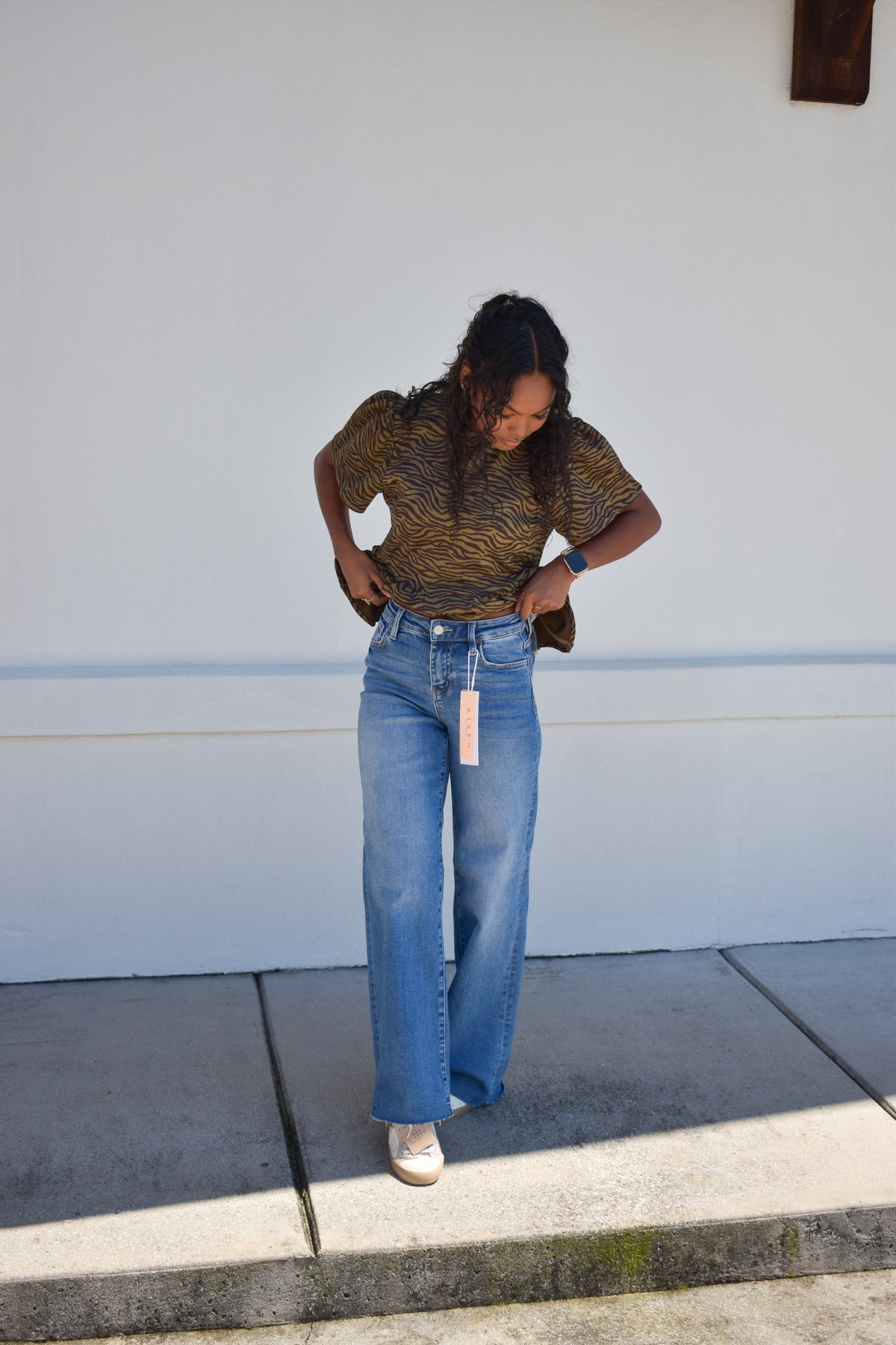 Risen High Rise Wide Leg Jeans: Medium