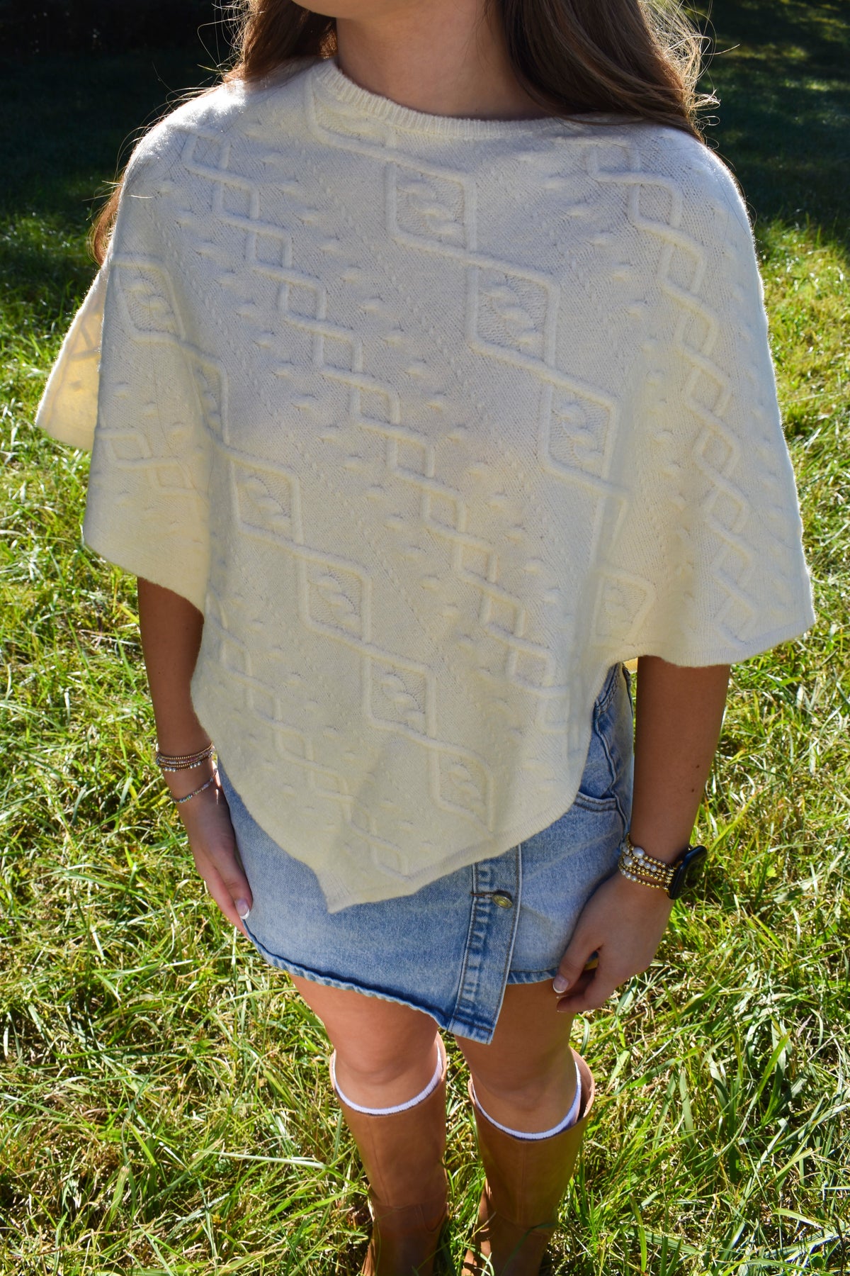 Cable Knit Poncho: White