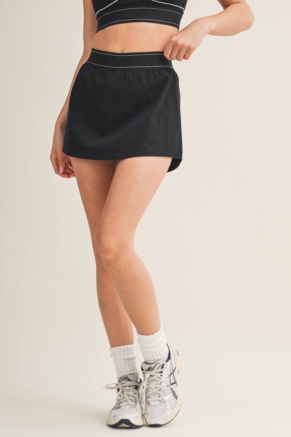 Lightweight Skort with Elastic Waistband: Black
