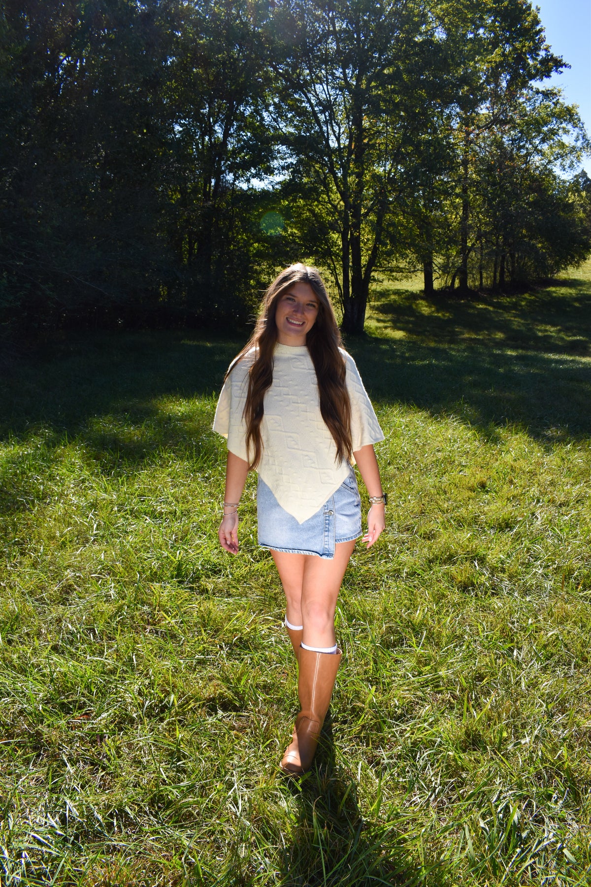 Cable Knit Poncho: White