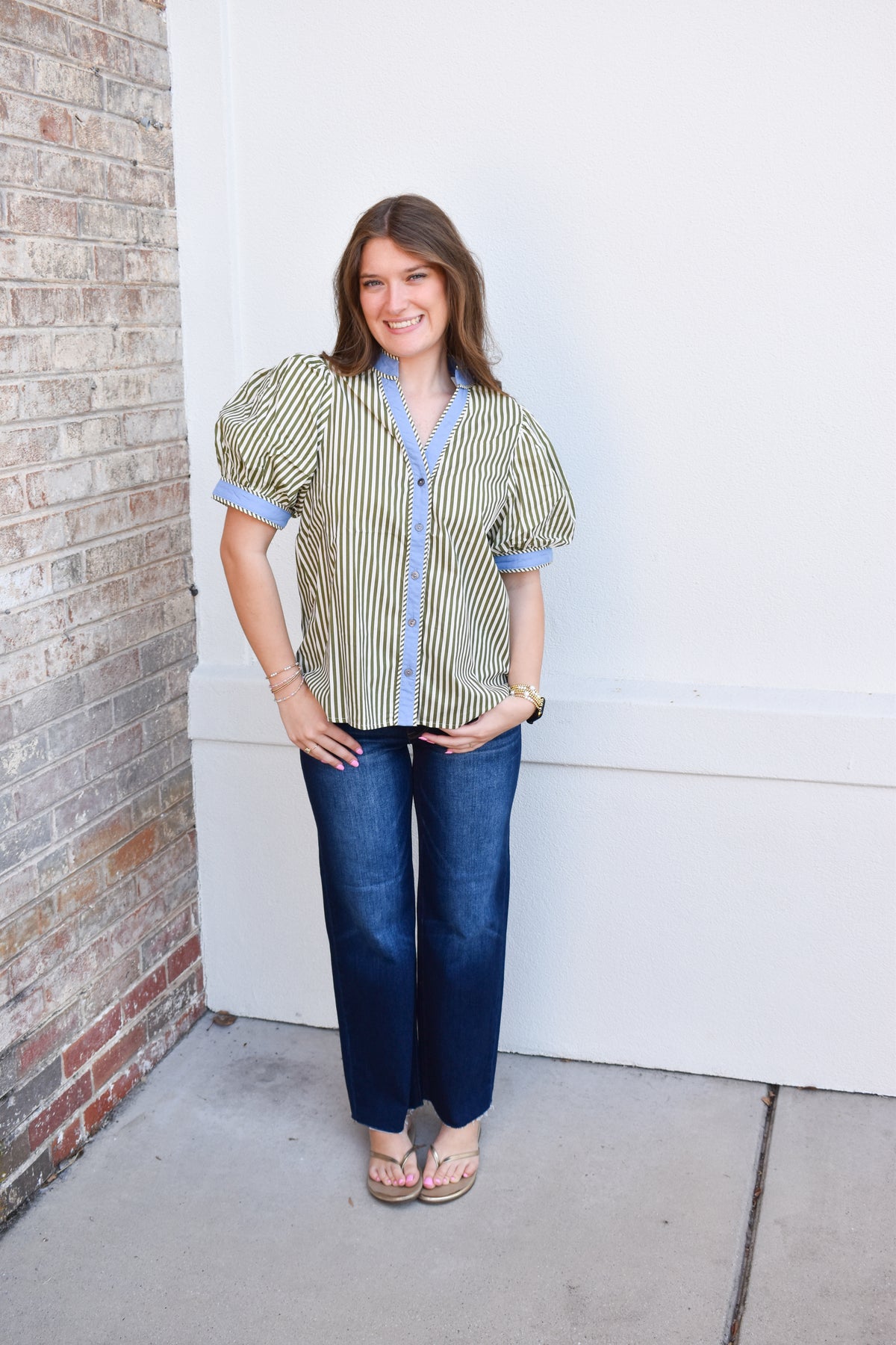 Risen Mid Rise Crop Straight Cut Hem