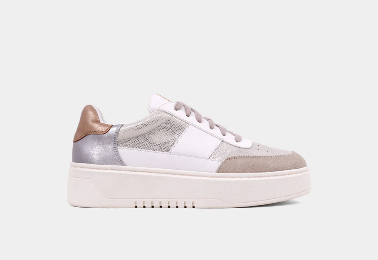 Oriana Sneakers