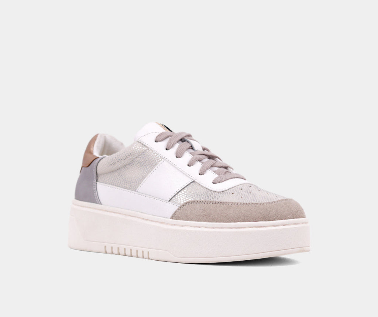 Oriana Sneakers