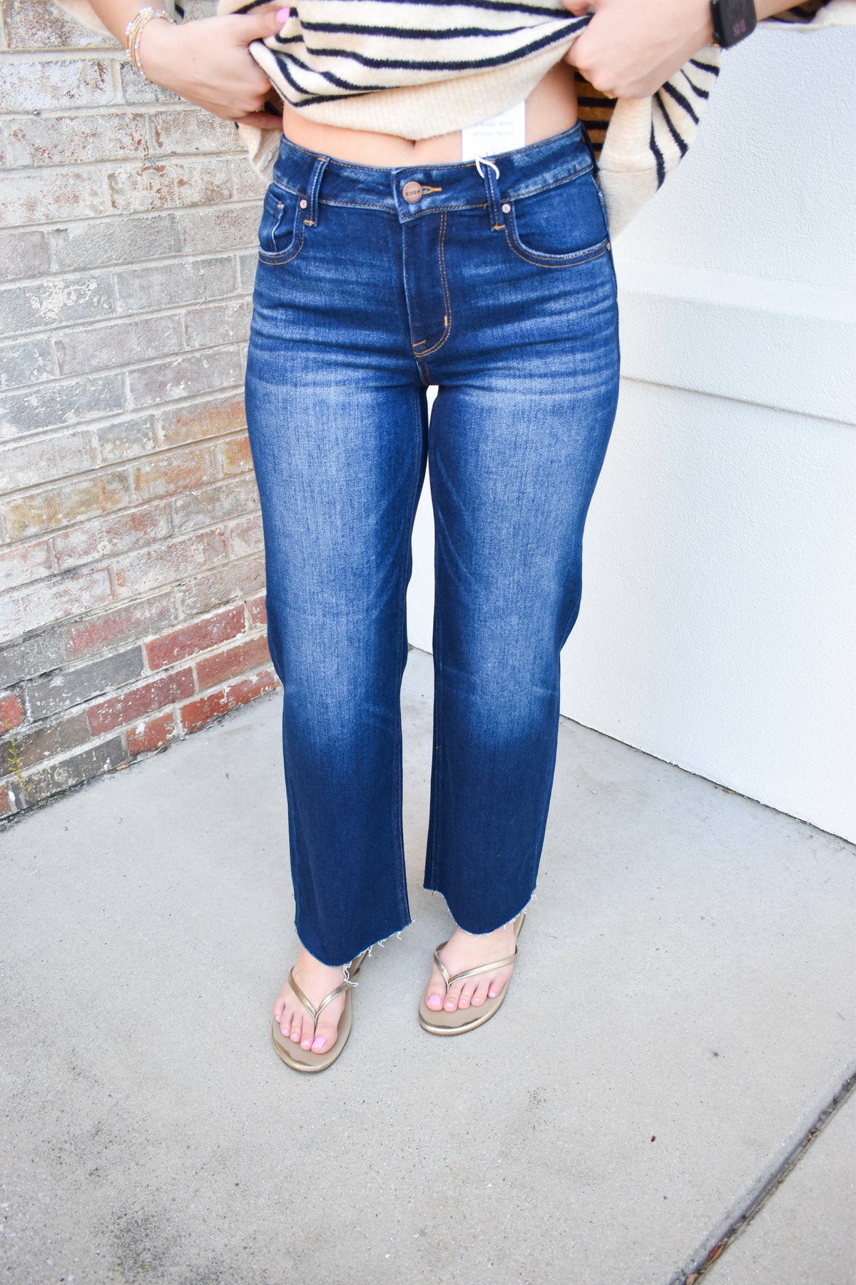 Risen Mid Rise Crop Straight Cut Hem
