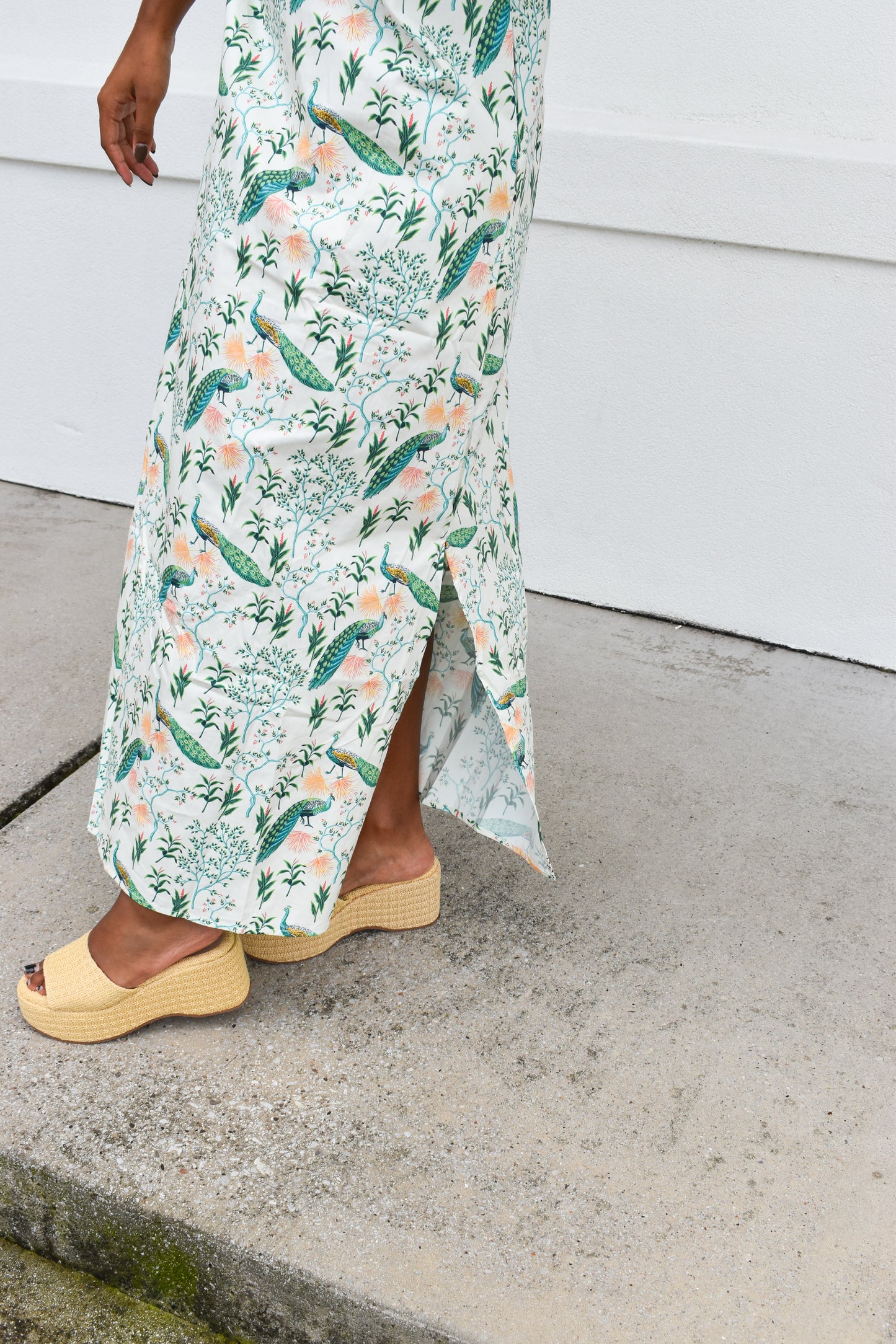 Peacock Print Puff Sleeve Midi Dress