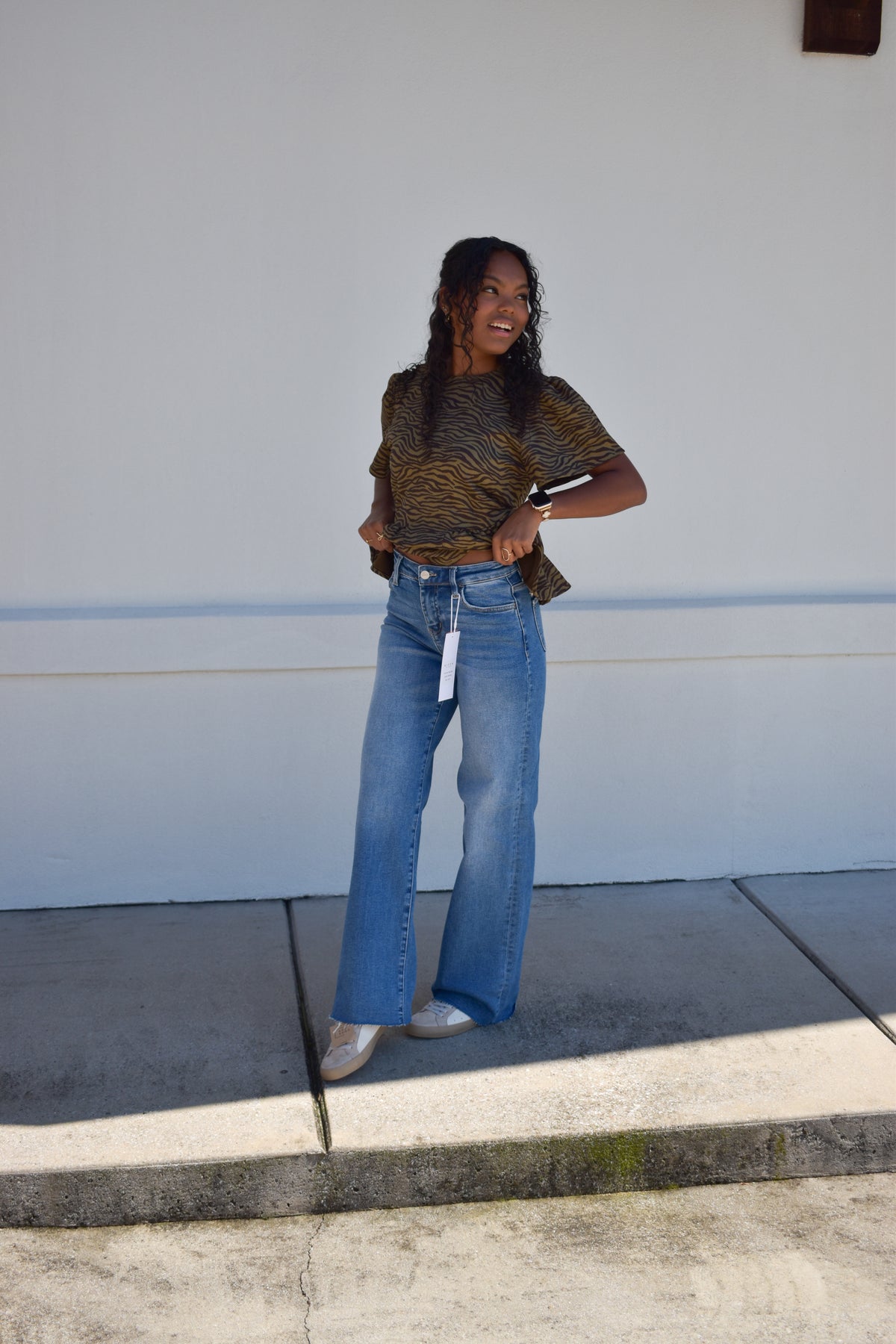 Risen High Rise Wide Leg Jeans: Medium